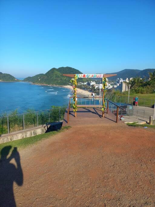 גוארויה Apto Praia Do Tombo מראה חיצוני תמונה
